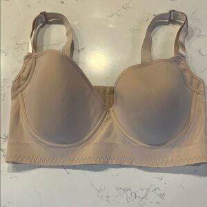 Everyday Smooth Nude Underwire Bra with Light Padding
